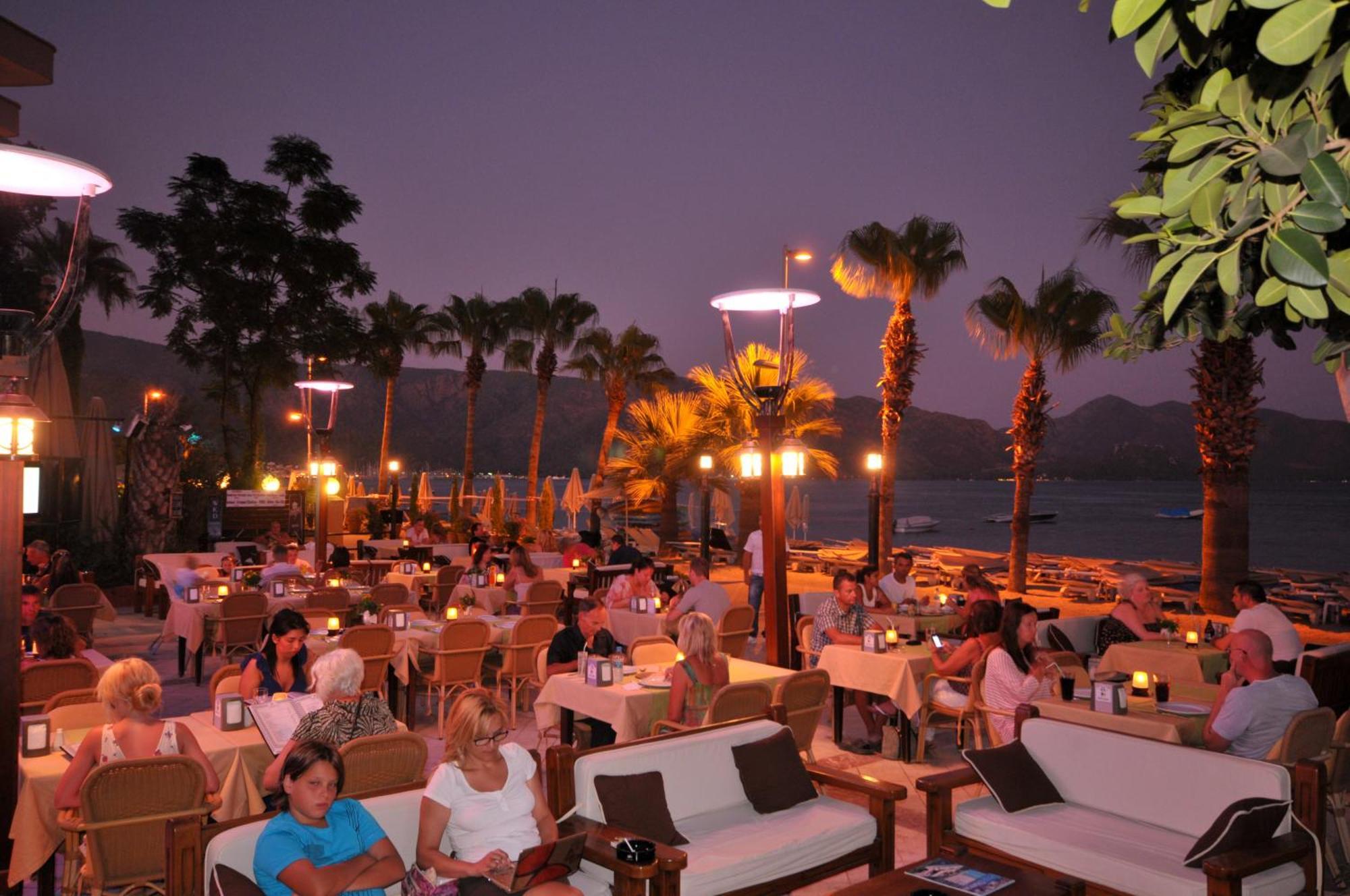 מרמריס Maris Beach Hotel מראה חיצוני תמונה
