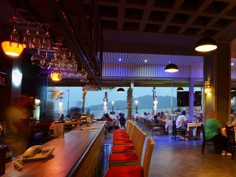 מרמריס Maris Beach Hotel מראה חיצוני תמונה