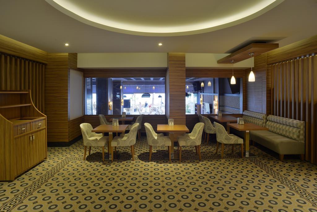 מרמריס Maris Beach Hotel מראה חיצוני תמונה