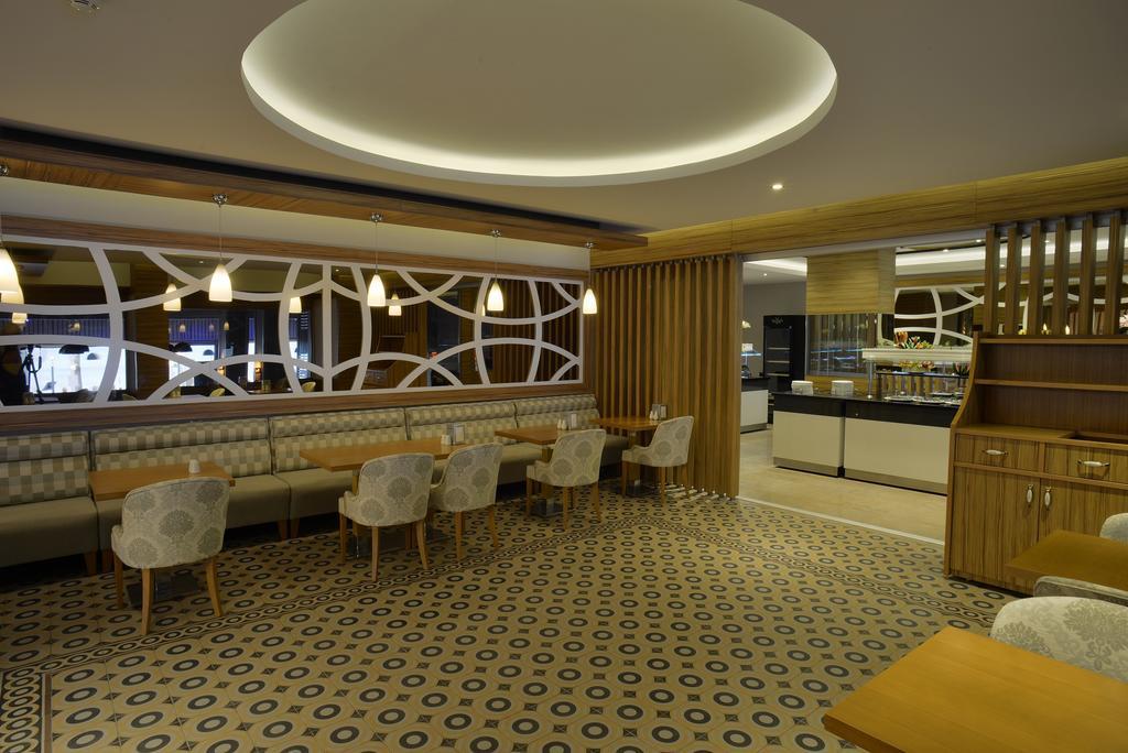מרמריס Maris Beach Hotel מראה חיצוני תמונה