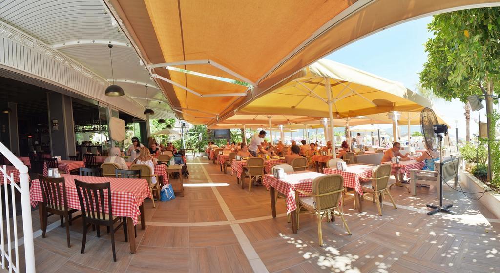 מרמריס Maris Beach Hotel מראה חיצוני תמונה