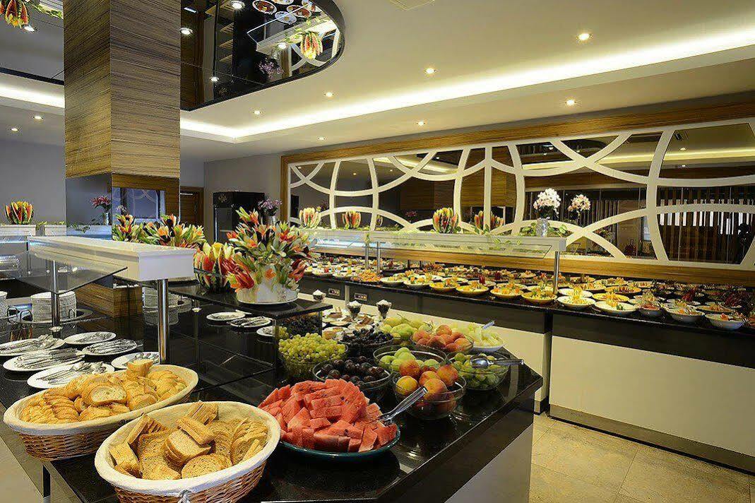 מרמריס Maris Beach Hotel מראה חיצוני תמונה
